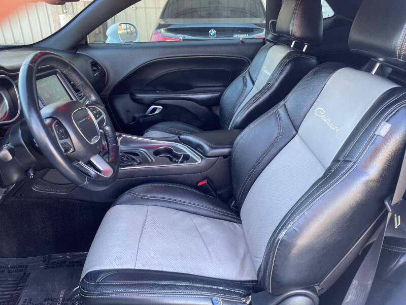 2015 Dodge Challenger R/T Plus