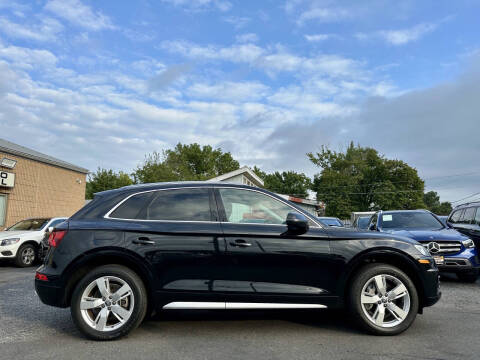 2018 Audi Q5 2.0T quattro Premium Plus