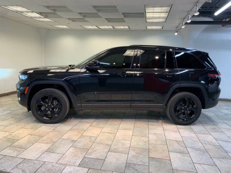 2023 Jeep Grand Cherokee Altitude