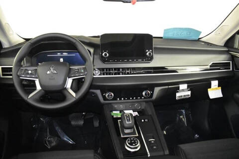 2025 Mitsubishi Outlander PHEV SE