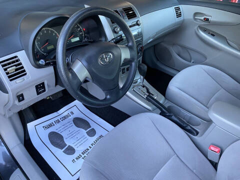 2011 Toyota Corolla LE