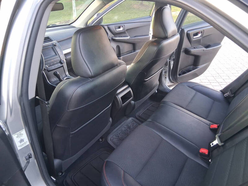 2017 Toyota Camry SE