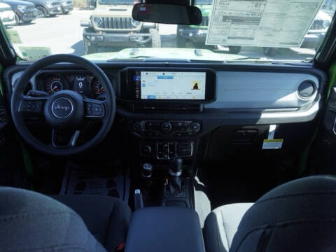 2025 Jeep Gladiator Sport