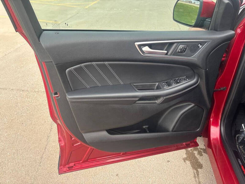 2024 Ford Edge ST