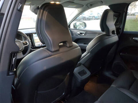 2025 Volvo XC60 B5 Plus Dark Theme