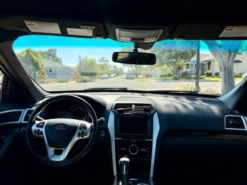 2011 Ford Explorer Limited