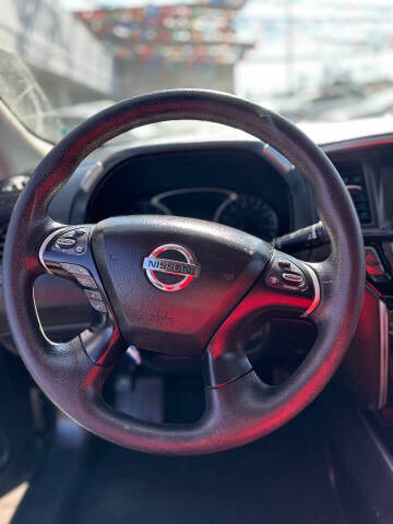 2019 Nissan Pathfinder S