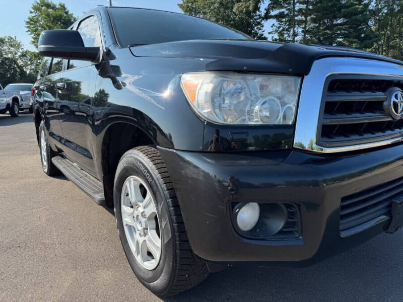 2013 Toyota Sequoia SR5