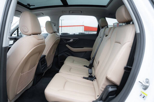 2026 Audi Q7 quattro Premium 55 TFSI