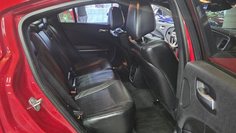 2015 Dodge Charger SXT