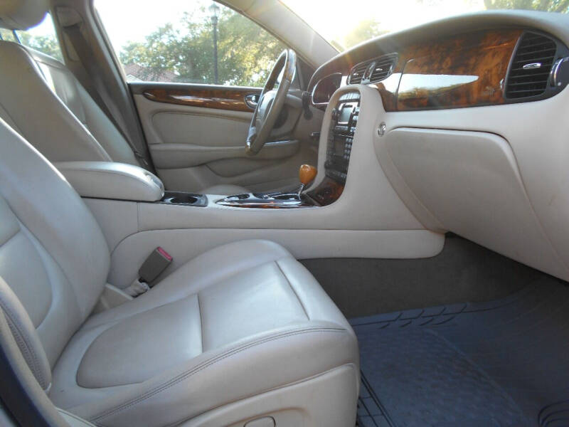 2004 Jaguar XJ-Series for sale at PORT TAMPA AUTO GROUP LLC in Riverview FL