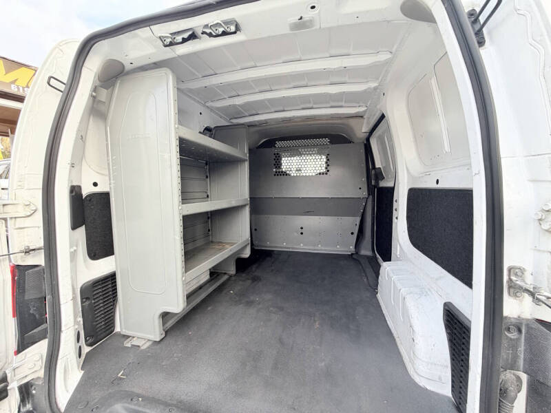 2019 Nissan NV200 S