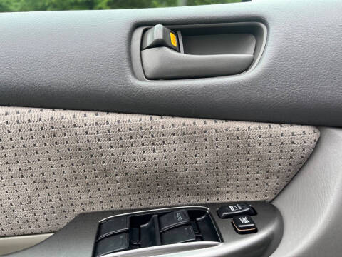 2006 Toyota Sienna LE 7 Passenger