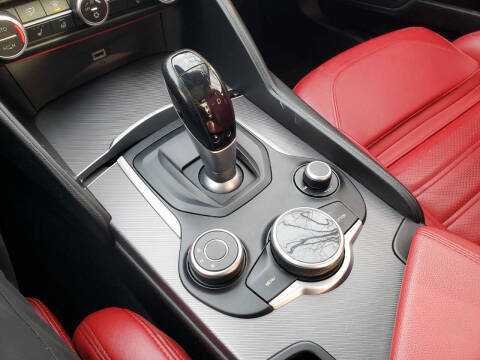 2017 Alfa Romeo Giulia Ti