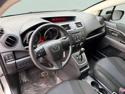 2015 Mazda MAZDA5 Sport