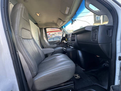 2019 Chevrolet Express 2500