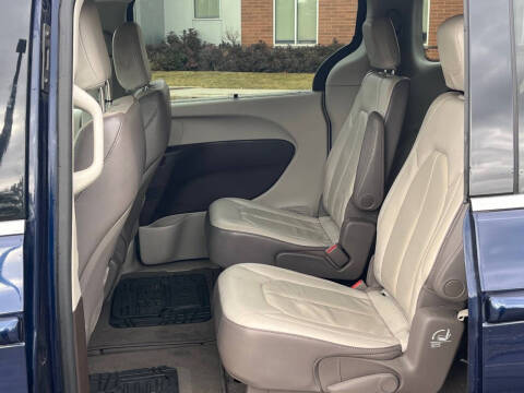 2019 Chrysler Pacifica Touring L