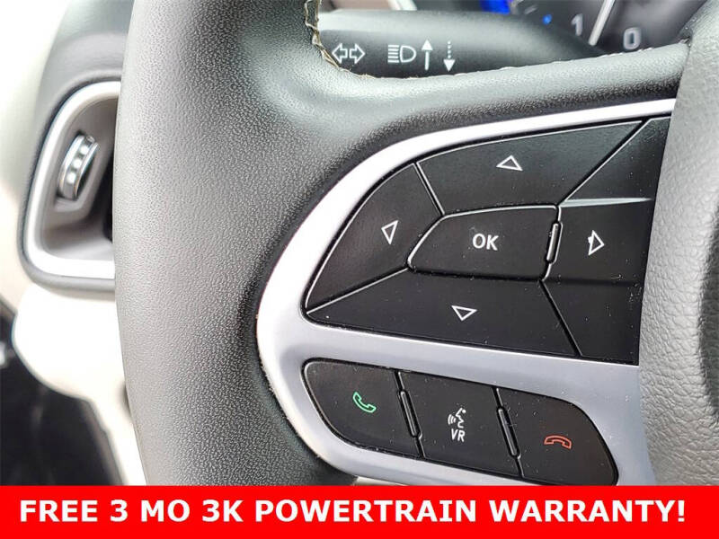 2022 Chrysler Voyager LX