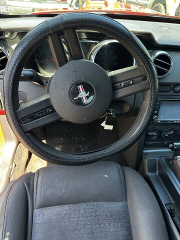 2006 Ford Mustang V6 Standard