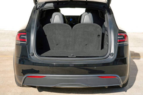 2023 Tesla Model X Standard Range