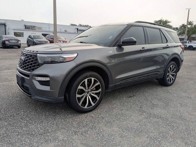2022 Ford Explorer ST-Line