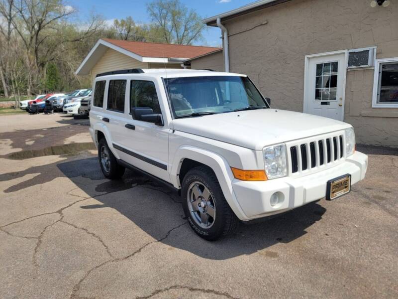 Used 2006 Jeep Commander  with VIN 1J8HG48N66C246766 for sale in Sioux City, IA