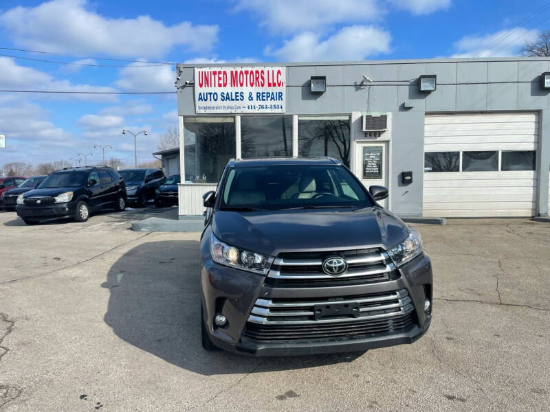 2017 Toyota Highlander for sale at United Motors LLC in Saint Francis WI