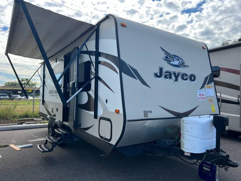 2015 Jayco WHITE HAWK for sale at Florida Coach Trader, Inc. in Tampa FL