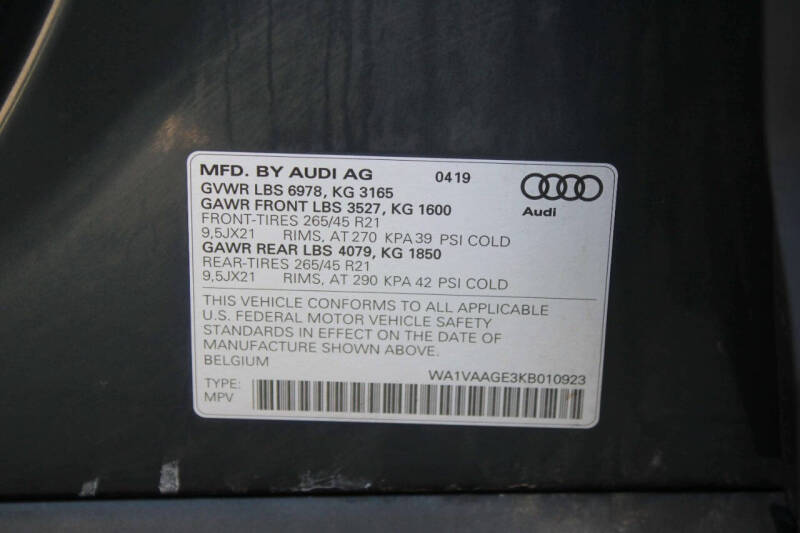 2019 Audi e-tron quattro Prestige