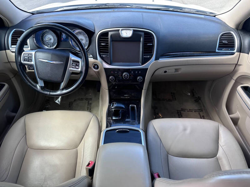 2013 Chrysler 300