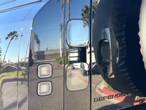 2026 Land Rover Defender 110 P300 S