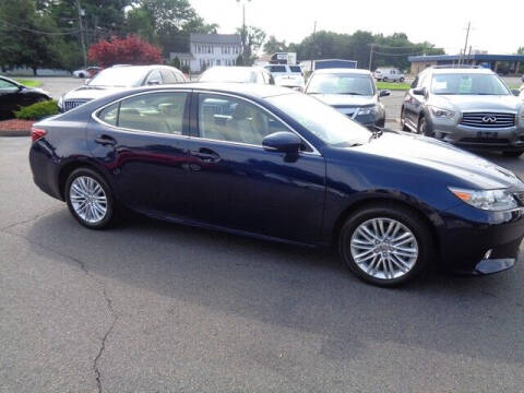 2013 Lexus ES 350 for sale at BETTER BUYS AUTO INC in East Windsor CT