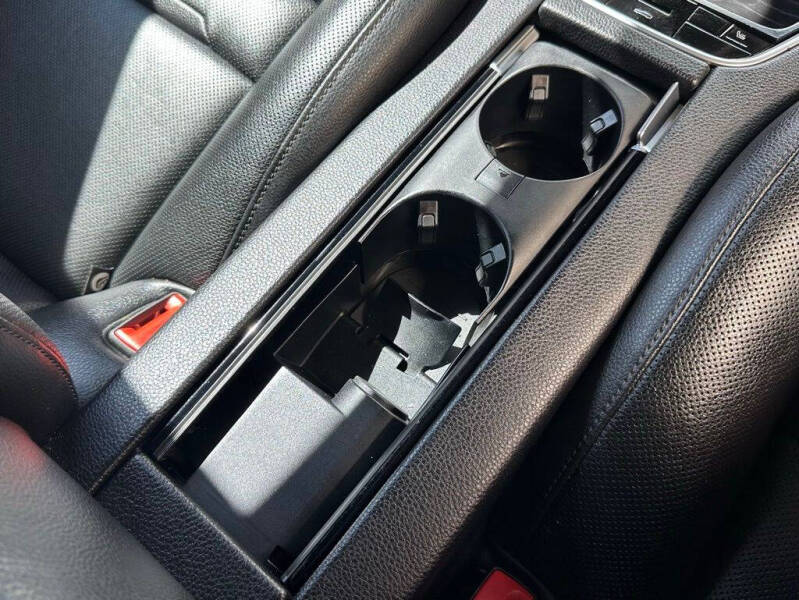 2019 Porsche Panamera 4