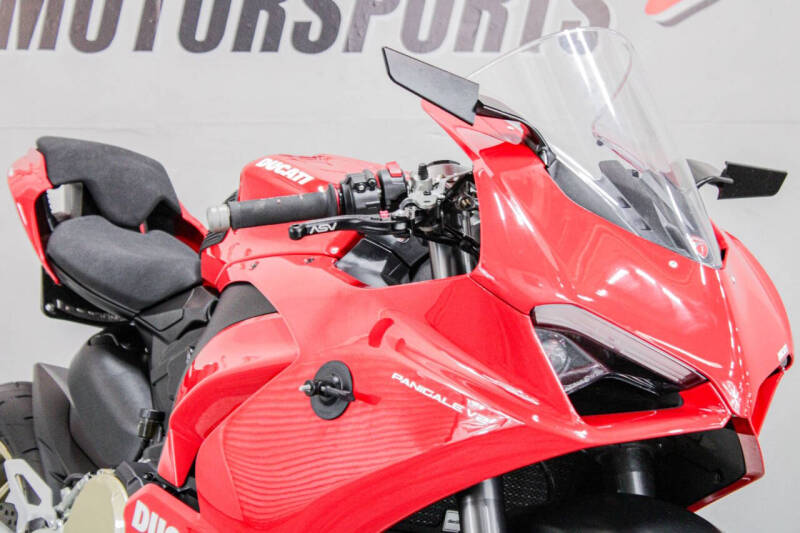2022 Ducati Panigale V2