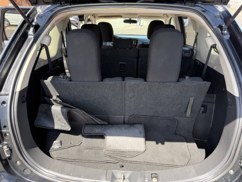 2017 Mitsubishi Outlander ES
