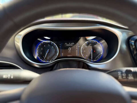 2017 Chrysler Pacifica LX