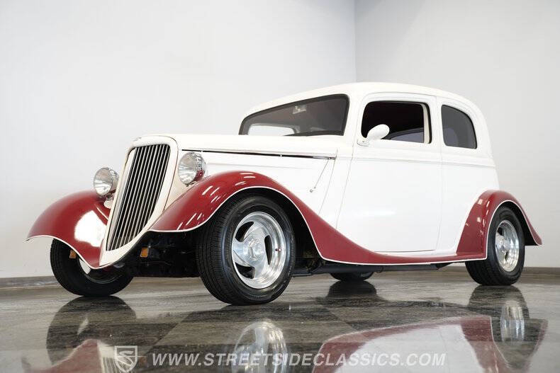 1933 Ford Victoria