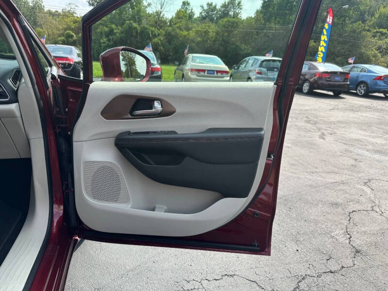 2018 Chrysler Pacifica Touring L