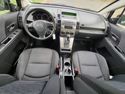 2010 Mazda MAZDA5 for sale at CLEAR CHOICE AUTOMOTIVE in Milwaukie OR