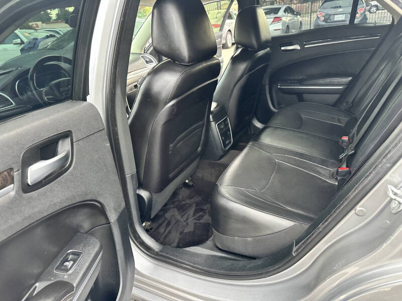 2018 Chrysler 300 Limited