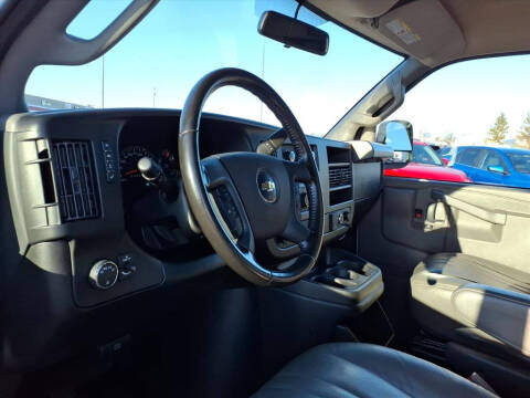 2022 Chevrolet Express LS 3500