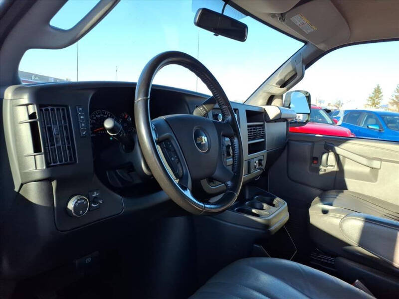 2022 Chevrolet Express LS 3500