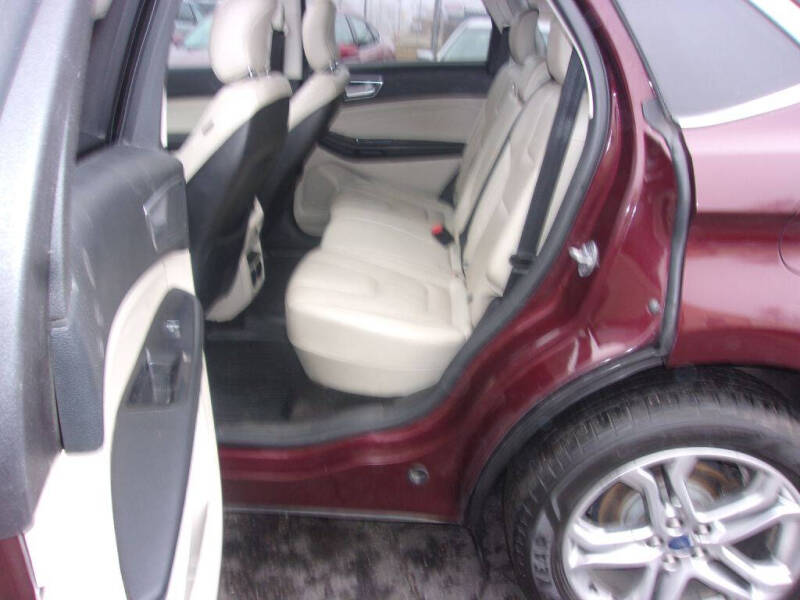 2017 Ford Edge Titanium