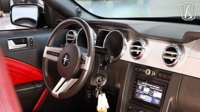 2005 Ford Mustang
