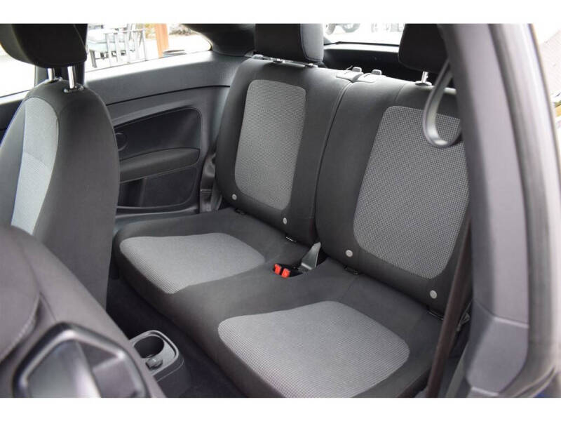 2018 Volkswagen Beetle 2.0T Coast