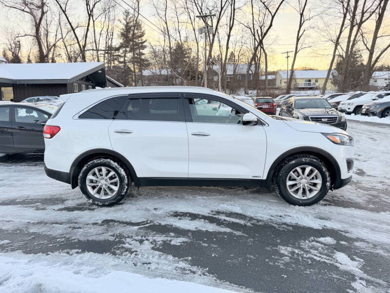 2017 Kia Sorento LX