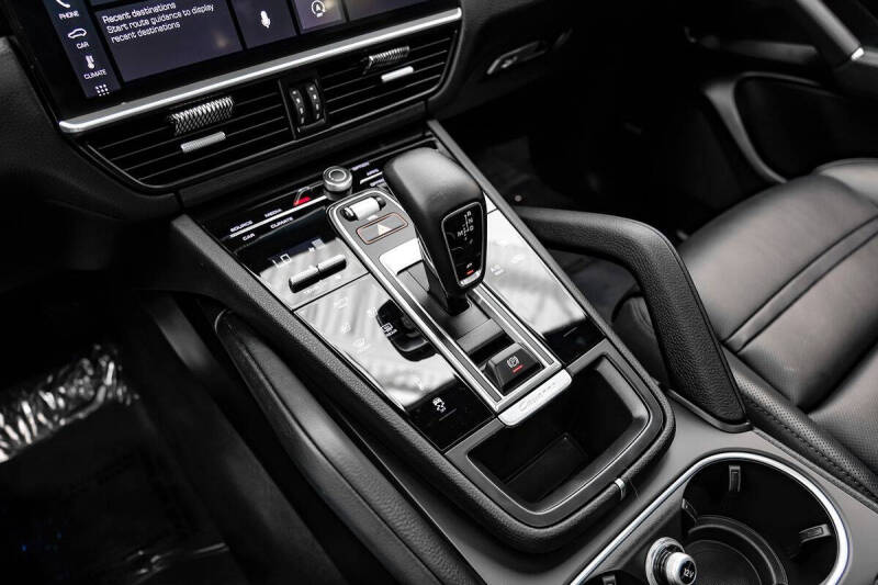2021 Porsche Cayenne Coupe