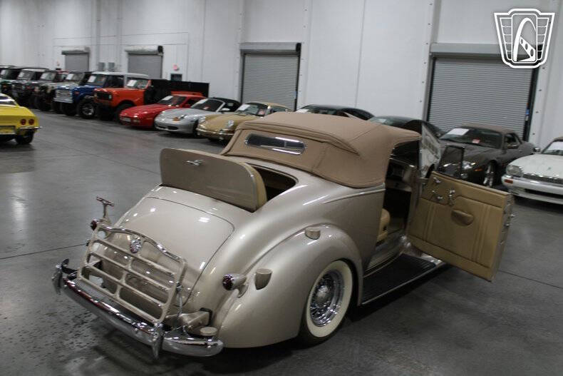 1937 Packard 115C