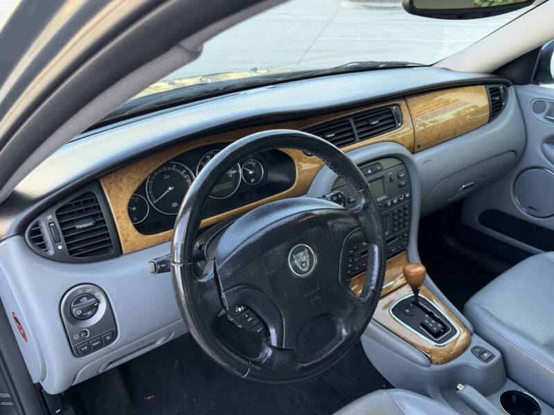 2004 Jaguar X-Type 3.0