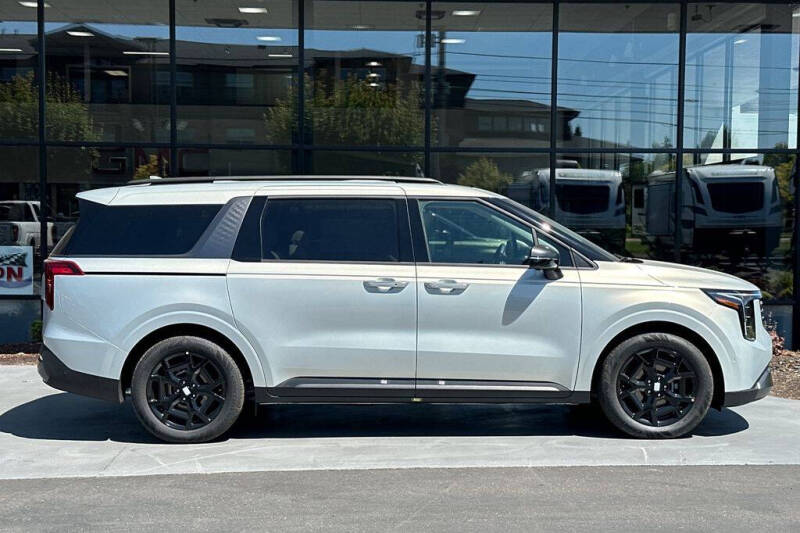 2026 Kia Carnival SX